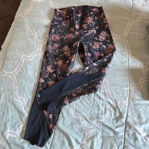 Lululemon High Rise Moody Floral Crop Leggings Scallop Hem Sz 6